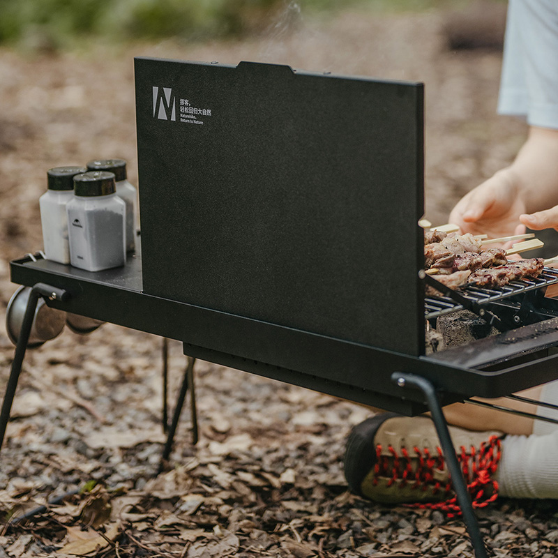 Naturehike cestovný skladací gril so stolíkom 2v1 - 3,5 kg